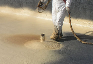 what are the benefits to spray foam roofing in Rockford?